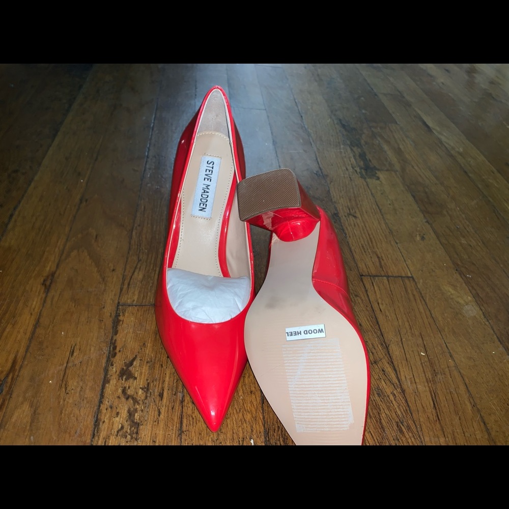 Steve Madden - Picture 3 of 4